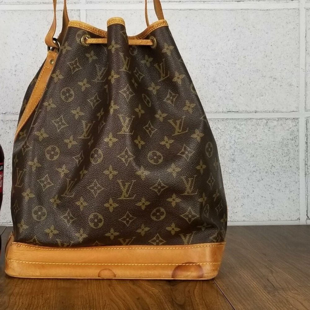 Louis Vuitton Monogram Noe Shoulder Bag - Picture 2 of 8